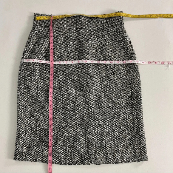 365 Brooks Brothers Pencil Skirt Tweed Gold Metallic Thread Lined Size 4 Fall - Picture 9 of 11